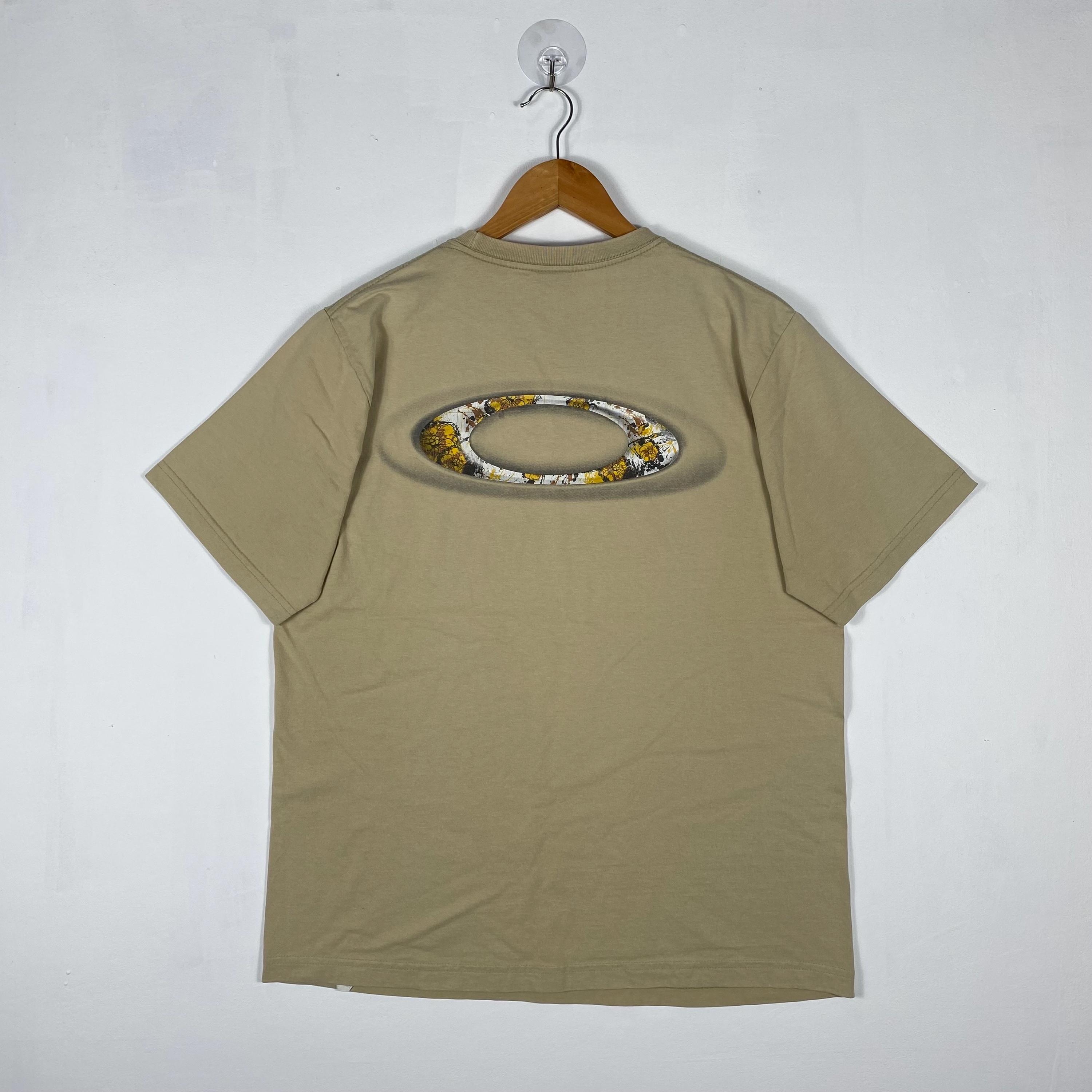 Rare!! Vintage 00's OAKLEY Floral Logo Graphic Tee Shirt