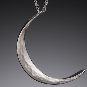 Medium Sterling Silver Crescent Moon Necklace • Hammered 925 Silver Minimalist Pendant • Celestial Moon Phase Charm • Magical Pagan Talisman