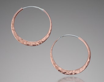 Extra Small 1 inch Copper Hoop Earrings • Tiny Hoop Earrings • Delicate Minimalist Copper Hoops • Lightweight Hammered Copper Earrings