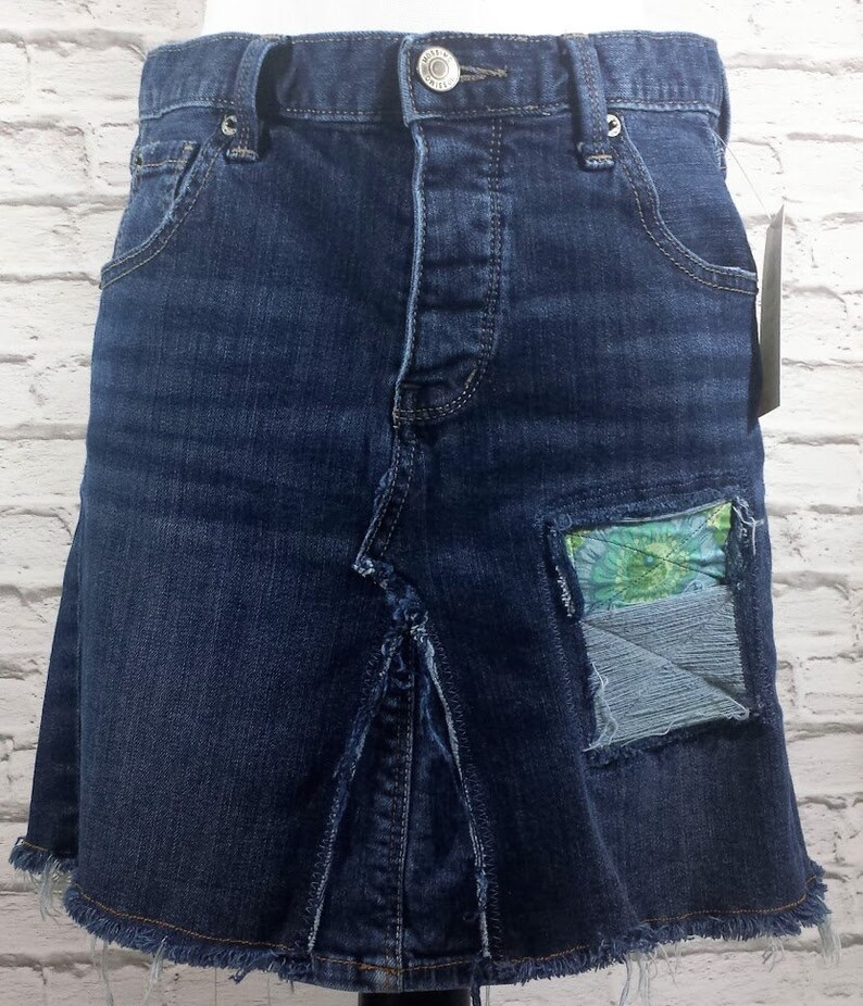 Women's Size 4 Jean Skirt Distressed Denim Jean Skirt Frayed Hem Button Fly Skirt Unique Skirt From Boyfriend Jeans Free Shipping image 10