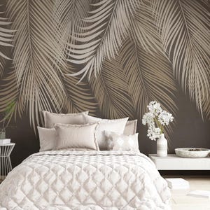 Carta da parati di lusso con foglie di palma beige - Carta da parati botanica tropicale per interni moderni, elegante decorazione da parete neutra