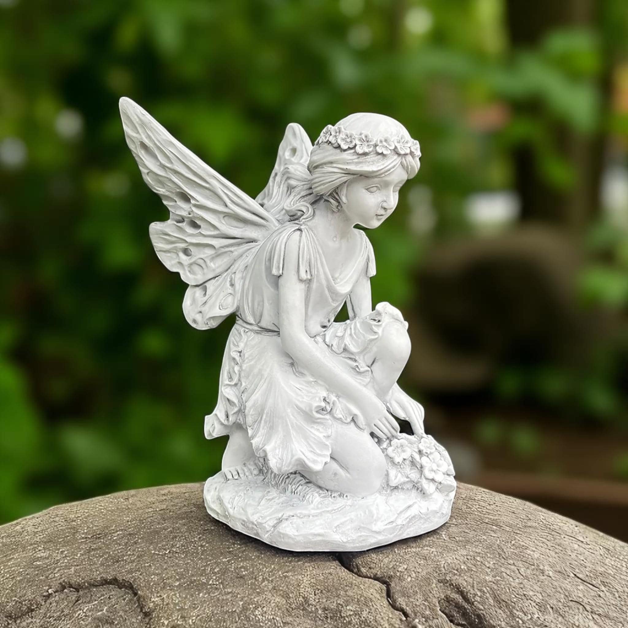 Resin Flower Fairy Statue – Kneeling Angel Garden Decor, Elegant Fairy Figurine, Outdoor Yard Ornament Gift