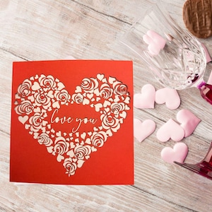 Blank Love you Card.  Carte sans texte je t'aime- English or French - pink or red