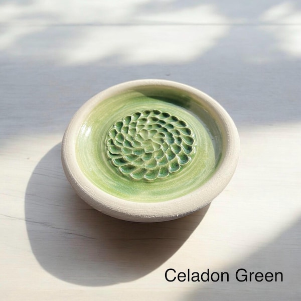 Handmade Ceramic Garlic Grater - Lots of Color Options - Multiple Sizes - Great for ginger, turmeric, Parmesan, etc.  - Dishwasher safe