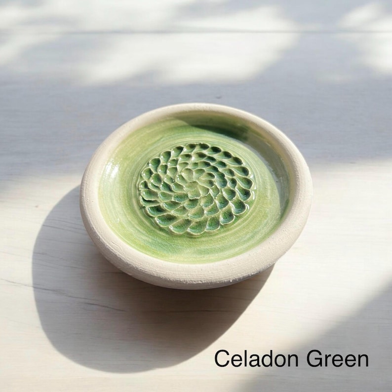 Handmade Ceramic Garlic Grater - Lots of Color Options - Multiple Sizes - Great for ginger, turmeric, Parmesan, etc. - Dishwasher safe