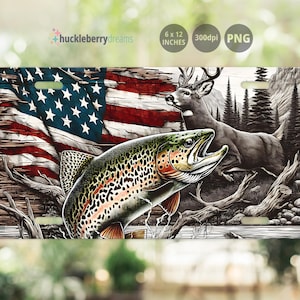 K&ouml;nnte beinhalten: Kennzeichen mit detaillierter Illustration einer Forelle, die aus dem Wasser springt, einem Hirsch und einer amerikanischen Flagge. Der Hintergrund umfasst eine Wald- und Berglandschaft. Die Platte misst 15 x 30 cm.