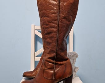 Botas altas hasta la rodilla de piel auténtica marrón vintage de los años 2000, talla UE 38, Reino Unido 5, botas holgadas, tacón de bloque de 8,5 cm, fabricadas en Europa.