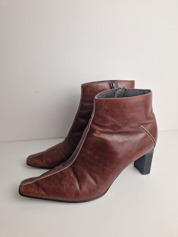 Vintage 1998 Roberto Santi Brown Leather Ankle Boots EU 39 US 8 UK 6 Square Toe Block Heel 90s Minimalist Italian Boots