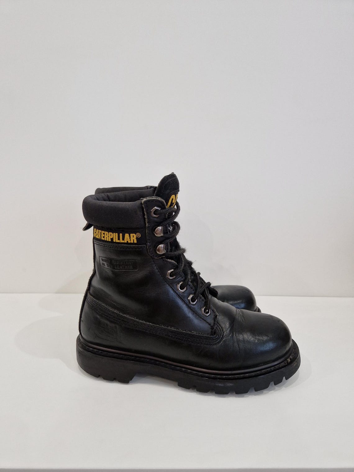 Vintage CAT Caterpillar Insulated Work Boots Black Leather Walking Machines Oil Resistant Combat Boots Size EU 36 UK 3, Foto 1 von 5