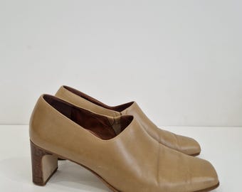 Escarpins vintage Paul Green Munich en cuir, pointure 36, style minimaliste années 90, fabrication autrichienne, talon bloc, chaussures de luxe discrètes.