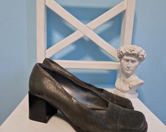 Vintage Italian Leather Pumps Women’s 37.5 Lavorazione Artigiana Heels 90s–2000s Square Toe Shoes Textured Leather Block Heels y2k heels