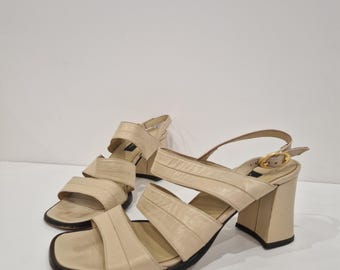 Vintage 90s Clarks Leather Square Toe Sandals Minimalist Block Heel Slingback Heels Beige Strappy Made in Spain Y2K