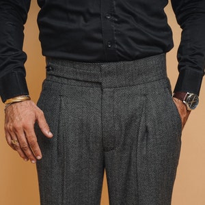 Herringbone Grey Wool Men&#39;s Trousers: Bespoke Pleated Business Pants