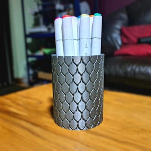 Dragon Scale Pen Holder, 3D Printed Pencil Organizer for Fantasy Lovers, Unique Desk Accessory Gift for Gamers, Teachers or Writers