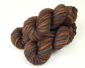 Hand Dyed Yarn. DK Weight Superwash Merino Wool. AGATE. Indie Dyer Yarn. Grey Gray Brown Gold Knitting Yarn. Earthy Multicolor Skeins