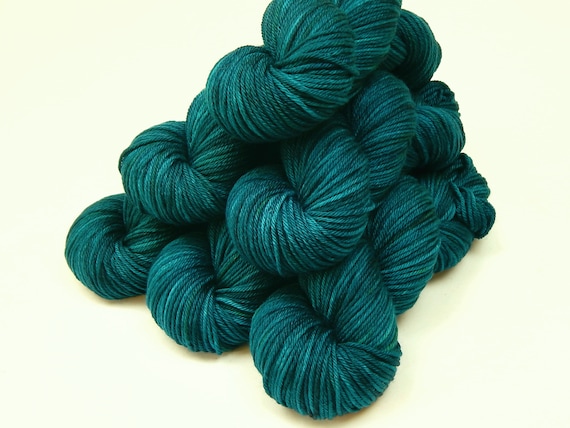 Limited Edition Handspun Hand dyed yarn Bulky Chilean Wool Knitting Mu –  Imagina Natural