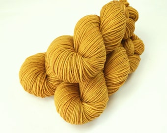 Hand Dyed Yarn. DK Weight Superwash Merino Wool. HONEY MUSTARD. Soft Tonal Yellow Gold Indie Dyer Yarn. Wool Yarn for Knitting Crochet