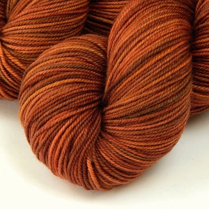 Hand Dyed Yarn. Sport Weight Superwash Merino Wool. SPICE. Indie Dyed Knitting Yarn. Rust Burnt Orange Autumn Sock Yarn. Ready to Ship