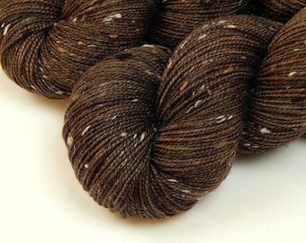 Hand Dyed Yarn. Tweed Fingering Weight Superwash Merino Wool Nylon. BARK TONAL. Indie Dyer Knitting Yarn. Chocolate Brown Flecks Sock Yarn