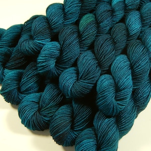 Hand Dyed Yarn. Fingering Weight Mini Skeins. 4 Ply Superwash 100% Merino Wool. DEEP SEA TONAL. Blue Green Teal Indie Dyed Sock Yarn image 1