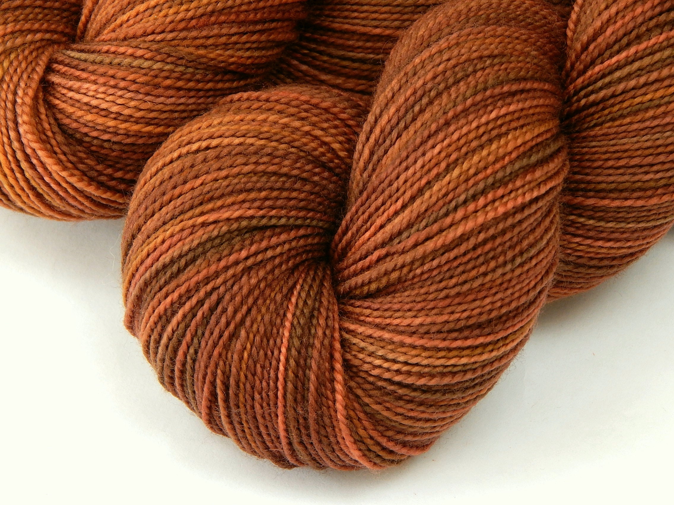 Hand Dyed Yarn, Sock Weight Superwash Merino Wool Spice Fingering Yarn in  Autumn Colors, Rust Orange Fall Sock Yarn, Indie Knitting Yarn 