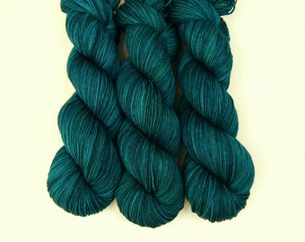 Hand Dyed Yarn. Sock Fingering Weight 4 Ply Superwash Merino Wool. DEEP SEA TONAL. Indie Knitting Yarn. Blue Green Teal Handdyed Sock Yarn