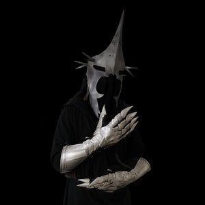 Witch King of Angmar Helmet & Gauntlets Cosplay  | Handcrafted Dark Fantasy Armor | LOTR-Inspired Costume Set