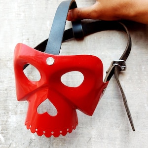 Handcrafted Medieval Iron Skull Face Mask - Gothic Warrior Armor Cosplay