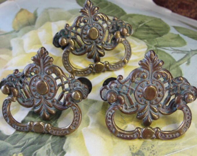 VINTAGE PULLS Furniture Hardware Ornate 3 Pulls Etsy