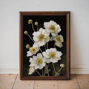 Weiße japanische Anemone botanische Kunstdruck, elegante Wildblumen Blumenkunst, dunkle zarte Cottagecore Natur Poster für Büro oder Wohnzimmer