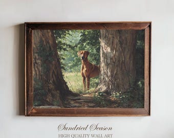 Rhodesian Ridgeback im Wald Kunstdruck, eleganter Hund in der Naturszene, rustikale Tierwanddekoration für Haus auf dem Land oder Hundeliebhaber