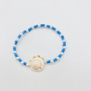Beachy Shell Seed Bead Bracelet