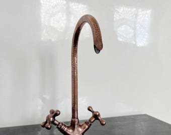 Copper Bathroom Faucet, Solid Copper Single-Hole Mixer, Vintage-Style Water Tap