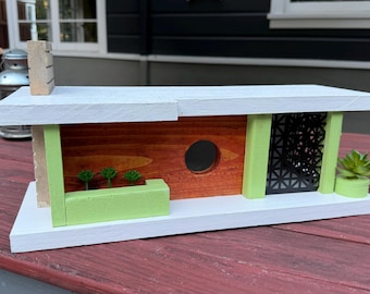 Birdhouse - Mid Century Modern
