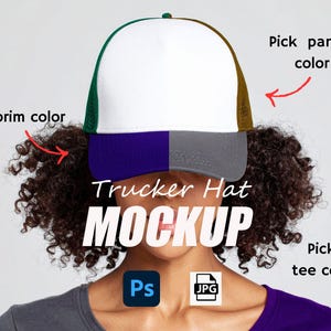 Op de afbeelding: Een trucker-pet mockup met een wit voorpaneel, groene en bruine zijpanelen en een tweekleurige klep in blauw en grijs. De afbeelding bevat de tekst "Trucker Hat MOCKUP" en vraagt om kleuren te kiezen voor de klep, panelen en het t-shirt.