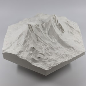 North & Middle Sister - Carte topographique en relief 3D | Art du volcan de l'Oregon | Décoration murale montagnes Cascade | Cadeau aventure en plein air