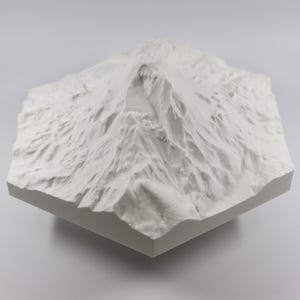 South Sister – Carte topographique en relief 3D | Art du volcan de l'Oregon | Décoration murale montagnes Cascade | Cadeau aventure en plein air