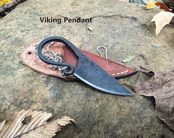 Handmade Damascus Steel Viking Knife Pendant with Leather Sheath