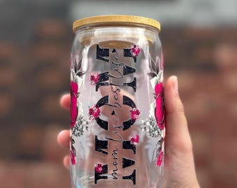 Mother’s Day Glass Cup, Floral Drinkware Gift, Personalized Mom Tumbler, Handcrafted Coffee Cup, Elegant Design for Her,Unique Holiday Glass
