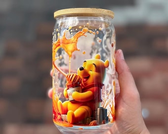 Honey Bear Glass Cup, Pooh-Themed Drinkware, Forest-Inspired Tumbler, Handcrafted Gift Idea, Unique Decorative Glass for Nature Lovers