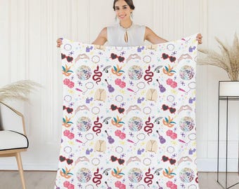 Eras-inspired Snakes and Heart Hands Velveteen Plush Blanket | Friendship Bracelet Motif