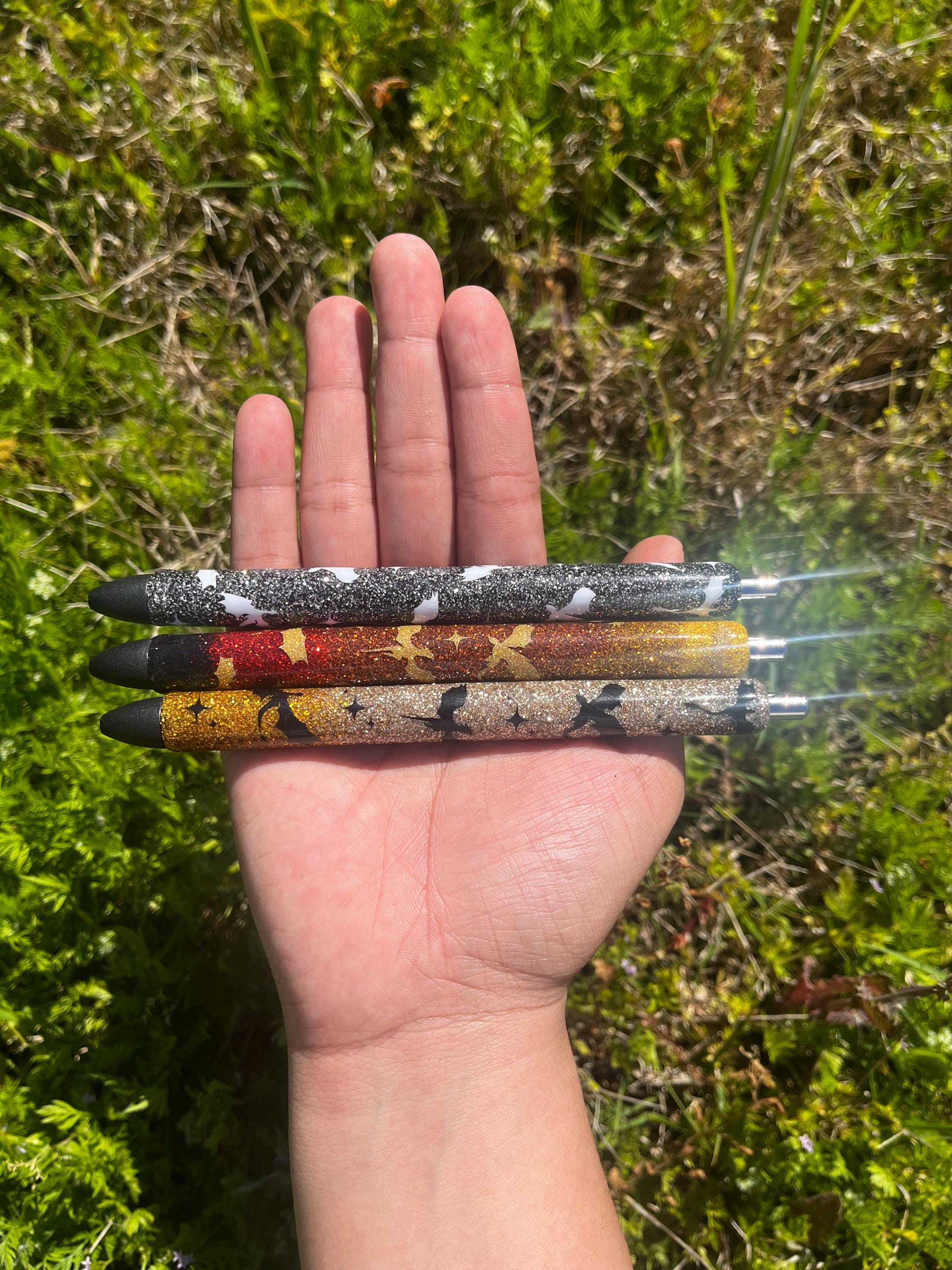 Fourth Wing Inspired Glitter Gel Pen | Bookish Accessories | Dragon Pen | Book Lover Gift | Onyx Storm Pen | Iron Flame Pen | Refillable Pen