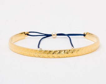 Carolina Gold Leaf Bow Tie Bangle Bracelet
