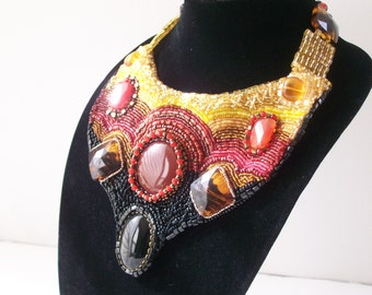 Collar de cuentas - Collar llamativo bordado con amanecer y atardecer Collar amarillo