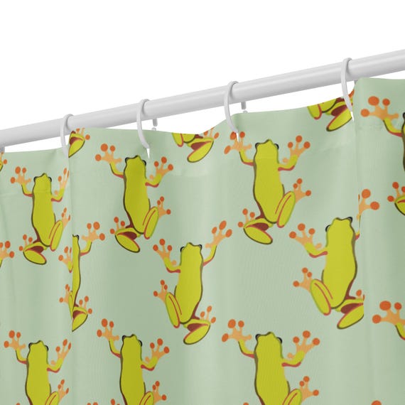 Green Tree Frog Shower curtain