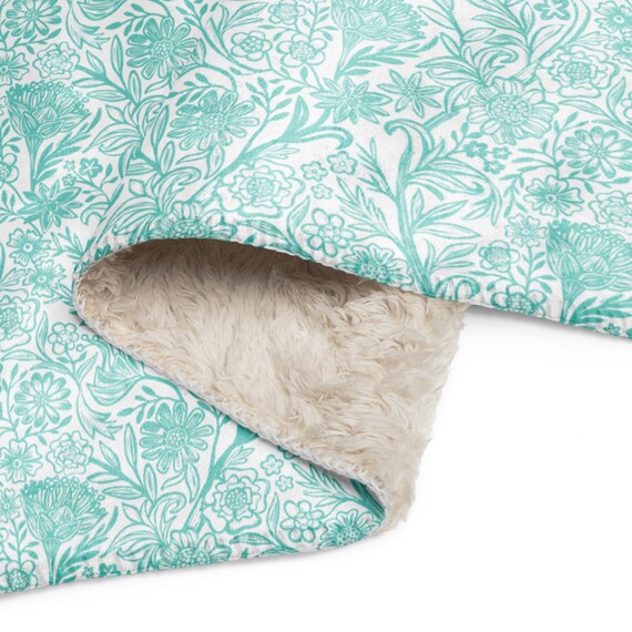 Turquoise Floral Blanket / Vintage Style Aqua Flowers Sherpa blanket