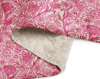 Pink Floral Blanket / Vintage Style Flower Print Sherpa blanket