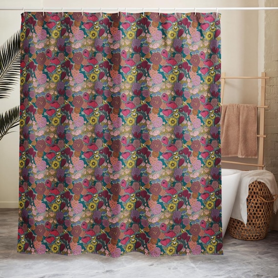 Elegant Wildflower Botanical Shower Curtain – Color-Rich Bathroom Decor