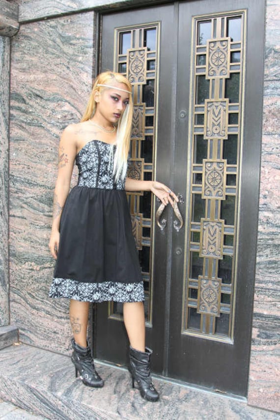 Black Widow Spider Dress Size 7 