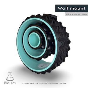 Supporto da parete per ruote Chirp® XR: supporto per riporre i rulli in schiuma per palestra domestica